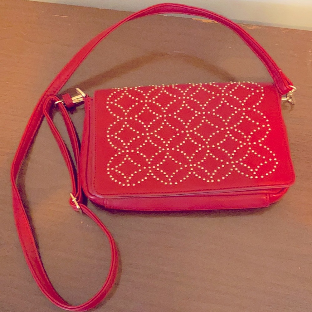 Red beaded cross body purse